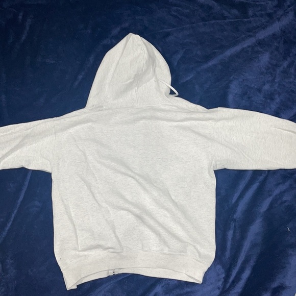 Grey/white zip up hooded sweatshirt. - Picture 3 of 3